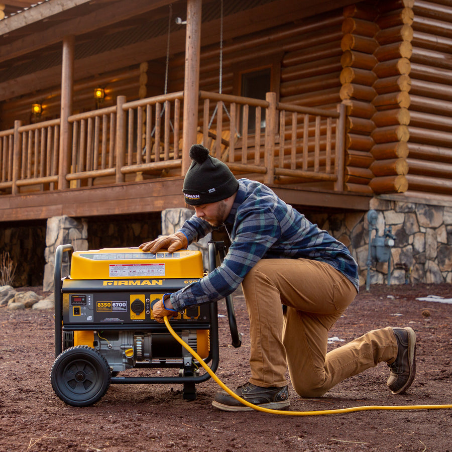 FIRMAN® Gas Portable Generator 8350W Recoil Start 120/240V #P06701